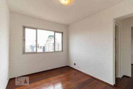 Apartamento para alugar com 38m², 1 quarto e 1 vagaSala