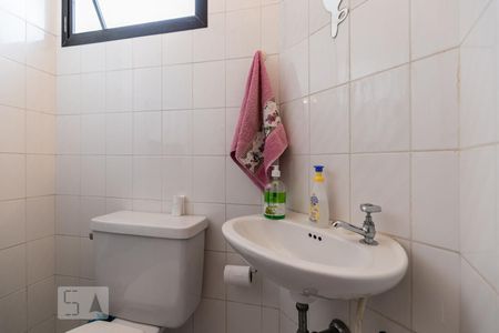 Apartamento para alugar com 112m², 3 quartos e 2 vagasBanheiro de Serviço