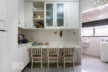 Apartamento para alugar com 112m², 3 quartos e 2 vagasCozinha