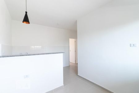 Sala/Cozinha de apartamento para alugar com 1 quarto, 28m² em Parque Cisper, São Paulo