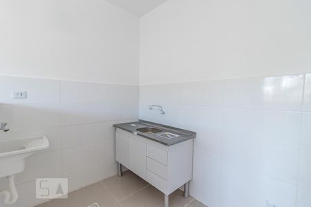 Sala/Cozinha de apartamento para alugar com 1 quarto, 28m² em Parque Cisper, São Paulo