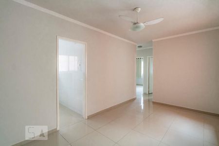 Apartamento para alugar com 74m², 3 quartos e 1 vagaSala