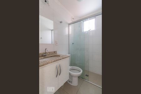 Apartamento para alugar com 74m², 3 quartos e 1 vagaBanheiro 