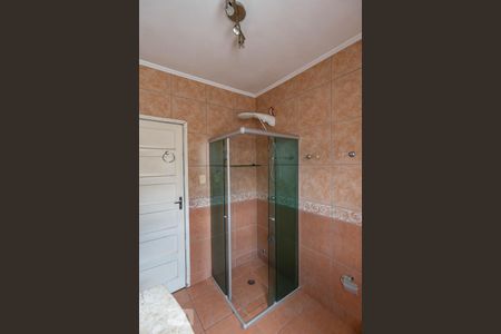 Casa à venda com 170m², 2 quartos e 2 vagasBanheiro