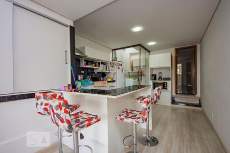 Sala de casa para alugar com 2 quartos, 60m² em Bela Vista, Porto Alegre