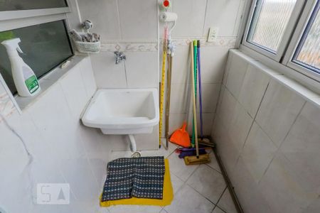 Apartamento para alugar com 57m², 2 quartos e 1 vagaÁrea de Serviço