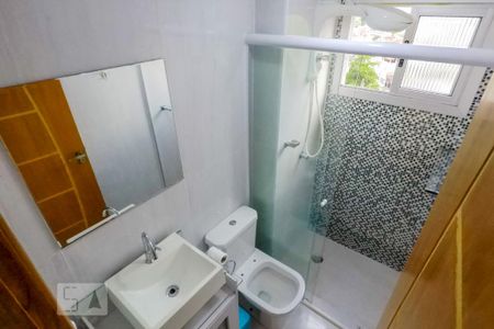 Banheiro de apartamento para alugar com 2 quartos, 57m² em Vila Vermelha, São Paulo