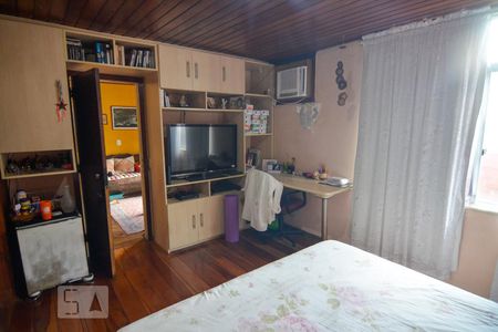 Apartamento à venda com 190m², 4 quartos e 2 vagasQuarto 2
