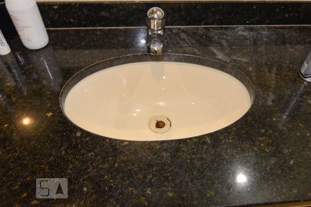 Apartamento à venda com 190m², 4 quartos e 2 vagasBanheiro Social