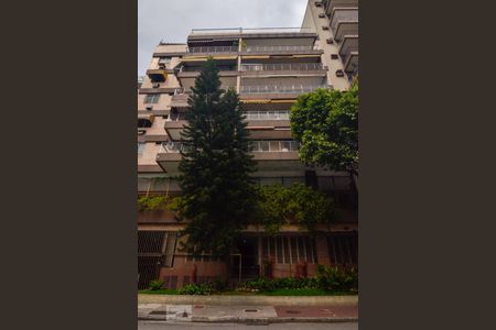 Apartamento à venda com 190m², 4 quartos e 2 vagasFachada