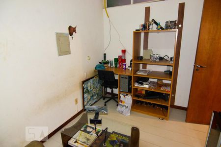 Apartamento à venda com 190m², 4 quartos e 2 vagasQuarto 4