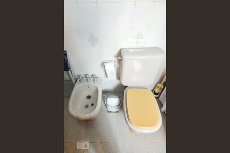 Apartamento à venda com 190m², 4 quartos e 2 vagasBanheiro do Quarto 2