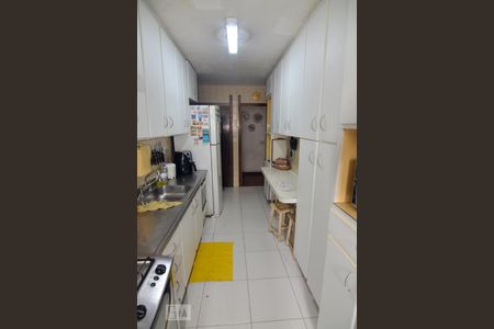 Apartamento à venda com 190m², 4 quartos e 2 vagasCozinha