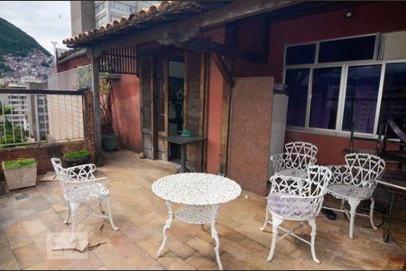 Apartamento à venda com 190m², 4 quartos e 2 vagasVaranda 2