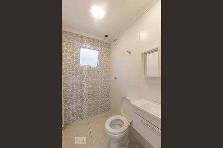 Banheiro Social de kitnet/studio para alugar com 1 quarto, 22m² em Vila Regente Feijó, São Paulo