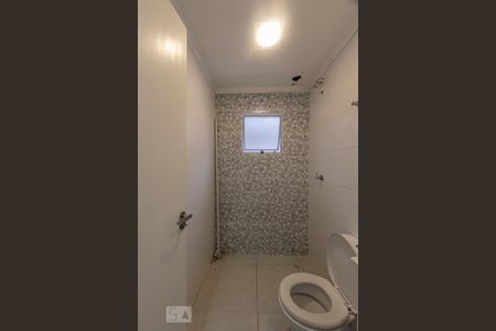 Banheiro Social de kitnet/studio para alugar com 1 quarto, 22m² em Vila Regente Feijó, São Paulo
