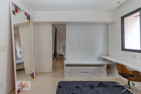 Sala de kitnet/studio para alugar com 1 quarto, 48m² em Chácara Santo Antônio (zona Sul), São Paulo