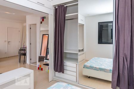 Quarto de kitnet/studio para alugar com 1 quarto, 48m² em Chácara Santo Antônio (zona Sul), São Paulo