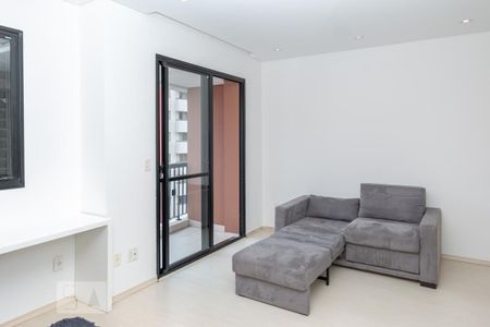 Sala de kitnet/studio para alugar com 1 quarto, 48m² em Chácara Santo Antônio (zona Sul), São Paulo