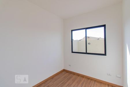 Quarto 1 de apartamento para alugar com 1 quarto, 57m² em Lindóia, Curitiba