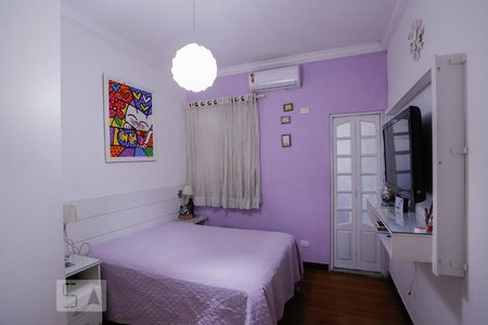 Casa à venda com 300m², 4 quartos e 2 vagasSuíte