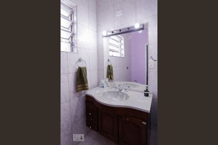 Casa à venda com 300m², 4 quartos e 2 vagasBanheiro Suíte