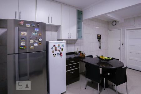 Casa à venda com 300m², 4 quartos e 2 vagasCozinha