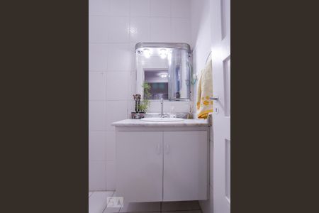 Casa à venda com 300m², 4 quartos e 2 vagasBanheiro Escritório