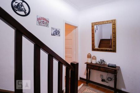Casa à venda com 300m², 4 quartos e 2 vagasHall Escada