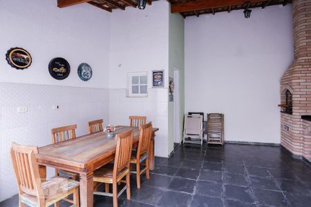 Casa à venda com 300m², 4 quartos e 2 vagasVaranda Gourmet