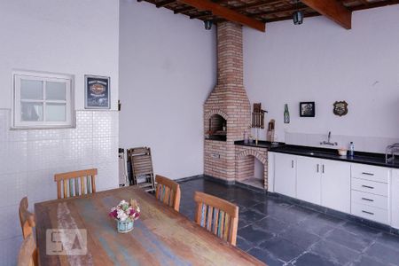 Casa à venda com 300m², 4 quartos e 2 vagasVaranda Gourmet