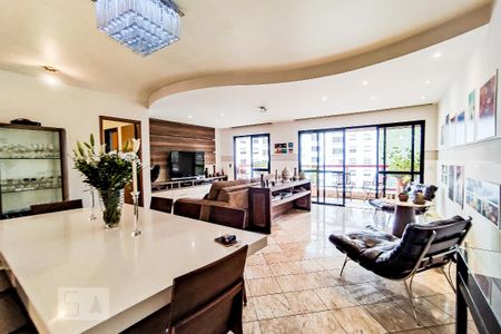 Sala de apartamento à venda com 3 quartos, 160m² em Vila Suzana, São Paulo