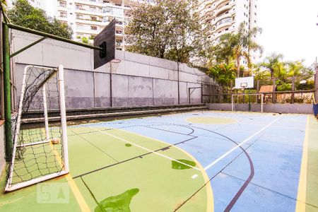 Apartamento à venda com 160m², 3 quartos e 3 vagas Apartamento à venda com 160m², 3 quartos e 3 vagasÁrea Comum - Quadra