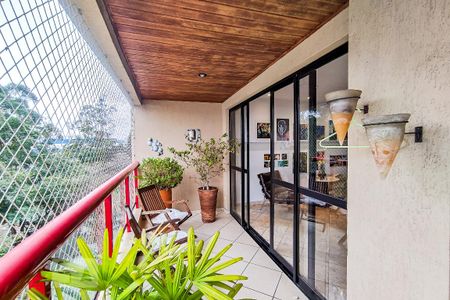 Apartamento à venda com 160m², 3 quartos e 3 vagas Apartamento à venda com 160m², 3 quartos e 3 vagasSacada