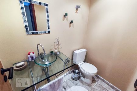 Apartamento à venda com 160m², 3 quartos e 3 vagas Apartamento à venda com 160m², 3 quartos e 3 vagasLavabo