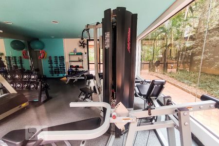 Apartamento à venda com 160m², 3 quartos e 3 vagas Apartamento à venda com 160m², 3 quartos e 3 vagasÁrea Comum - Academia