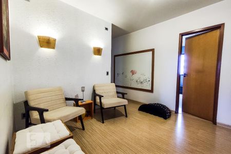 Apartamento à venda com 160m², 3 quartos e 3 vagas Apartamento à venda com 160m², 3 quartos e 3 vagasSala íntima