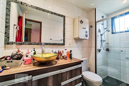 Apartamento à venda com 160m², 3 quartos e 3 vagas Apartamento à venda com 160m², 3 quartos e 3 vagasBanheiro Suíte 2