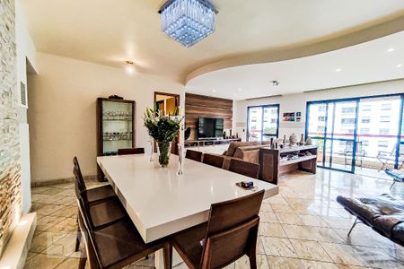 Sala de apartamento à venda com 3 quartos, 160m² em Vila Suzana, São Paulo