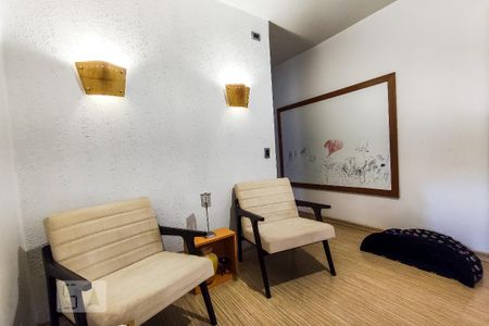 Apartamento à venda com 160m², 3 quartos e 3 vagas Apartamento à venda com 160m², 3 quartos e 3 vagasSala íntima