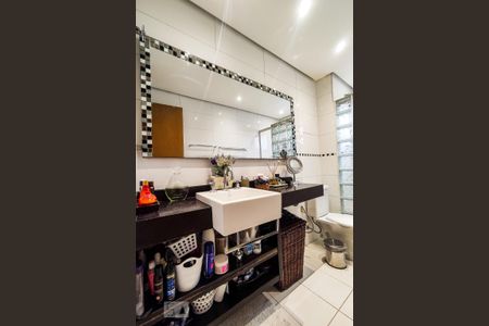 Apartamento à venda com 160m², 3 quartos e 3 vagas Apartamento à venda com 160m², 3 quartos e 3 vagasBanheiro Suíte 3