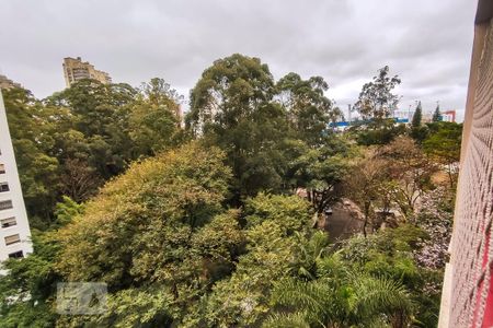 Apartamento à venda com 160m², 3 quartos e 3 vagas Apartamento à venda com 160m², 3 quartos e 3 vagasVista da Sacada
