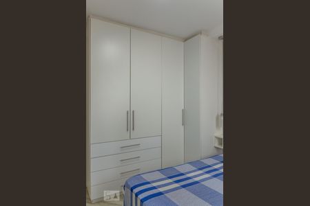 Apartamento à venda com 50m², 2 quartos e 1 vagaQuarto 2 - Armários