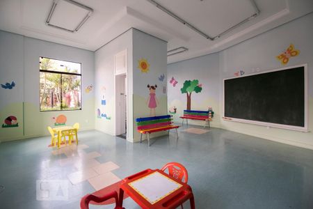Apartamento para alugar com 75m², 3 quartos e 1 vaga Apartamento para alugar com 75m², 3 quartos e 1 vagaÁrea Comum - Brinquedoteca