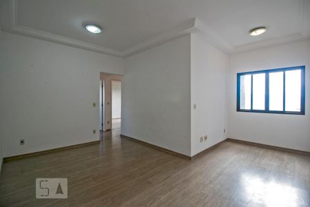 Sala de apartamento para alugar com 3 quartos, 75m² em Centro, Mogi das Cruzes