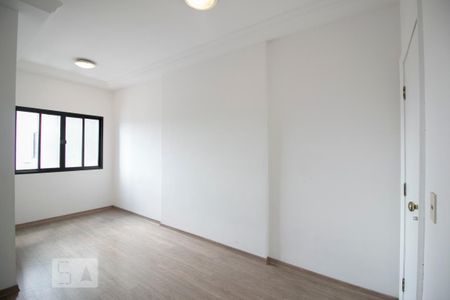 Sala de apartamento para alugar com 3 quartos, 75m² em Centro, Mogi das Cruzes