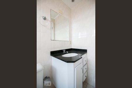 Apartamento para alugar com 75m², 3 quartos e 1 vaga Apartamento para alugar com 75m², 3 quartos e 1 vagaBanheiro Suíte - Pia e Armário