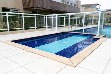 Apartamento à venda com 62m², 2 quartos e 1 vagaÁrea comum - Piscina