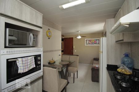 Cozinha de apartamento para alugar com 2 quartos, 42m² em Estância Velha, Canoas