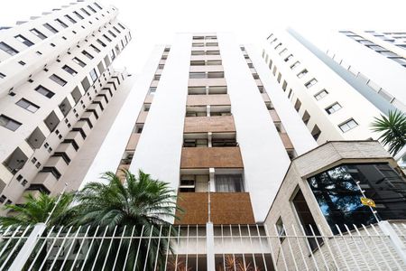 Apartamento à venda com 100m², 3 quartos e 2 vagasFachada